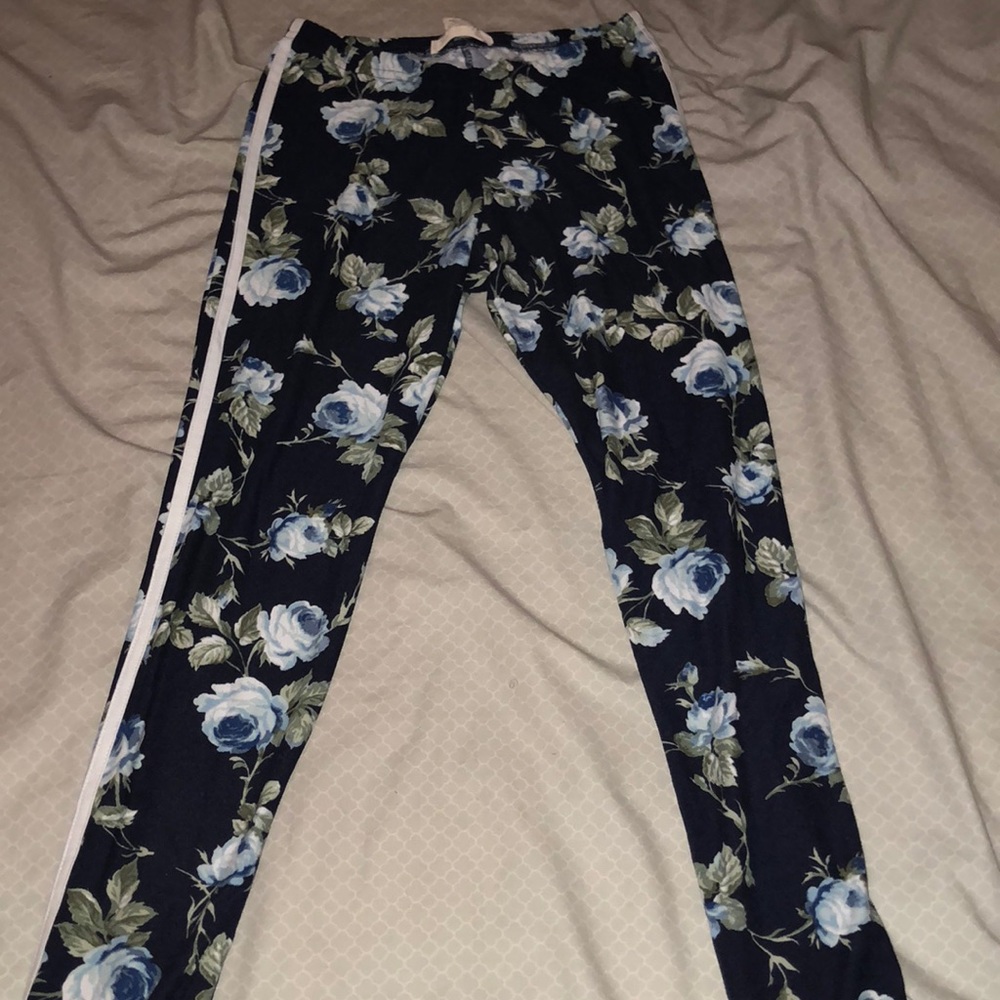 Navy Blue Floral Print Leggings